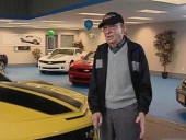 Virgil Coffman, 101 år, är den äldste kände bilköparen till 2010 Camaro