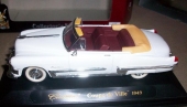 1949 Cadillac är en av flera välgjorda bilar i skala 1/43